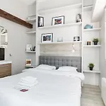 St Germain Des Pres With Balcony - Cityapartmentstay