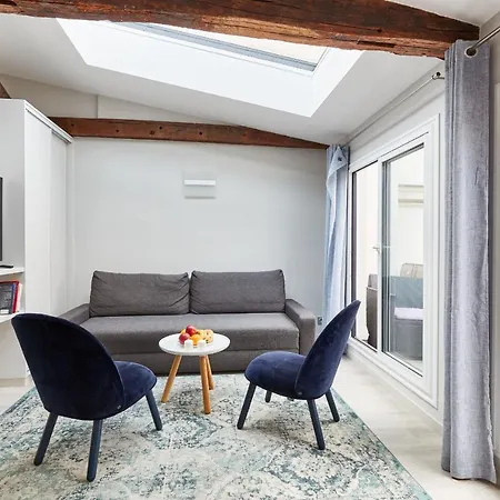 St Germain Des Pres With Balcony - Cityapartmentstay Parigi